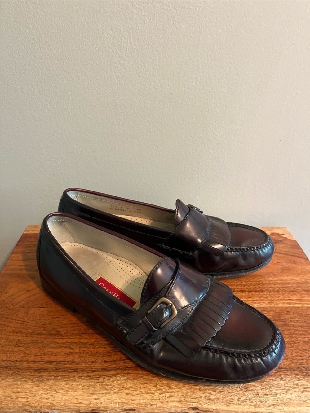 COLE HAAN BURGUNDY LEATHER KILTY BUCKLE LOAFERS SLIP ON SHOES MENS 11.5